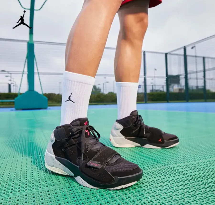 Alternative view of Giày Nike Jordan Zion 2 'Black Cement' DO9161-060
