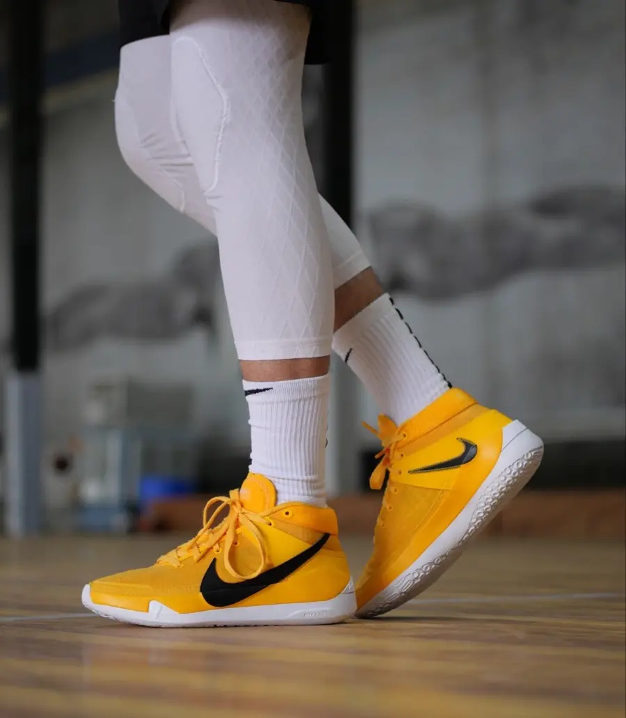 Giày Nike KD 13 TB 'University Gold' CW4115-702 - Ảnh 3