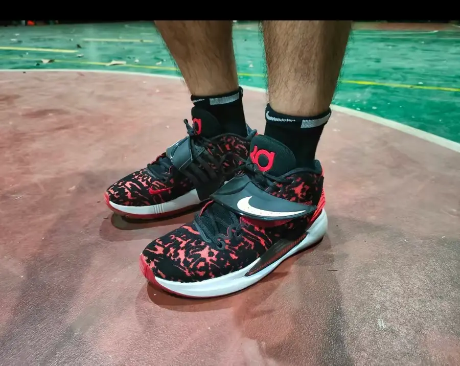 Alternative view of Giày Nike KD 14 'Bred' CW3935-006