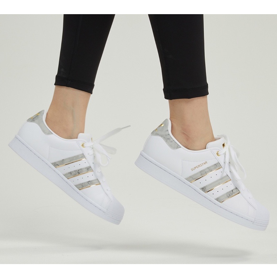 Giày Adidas Superstar 'White Gold Metallic' GX1839 - Ảnh 2