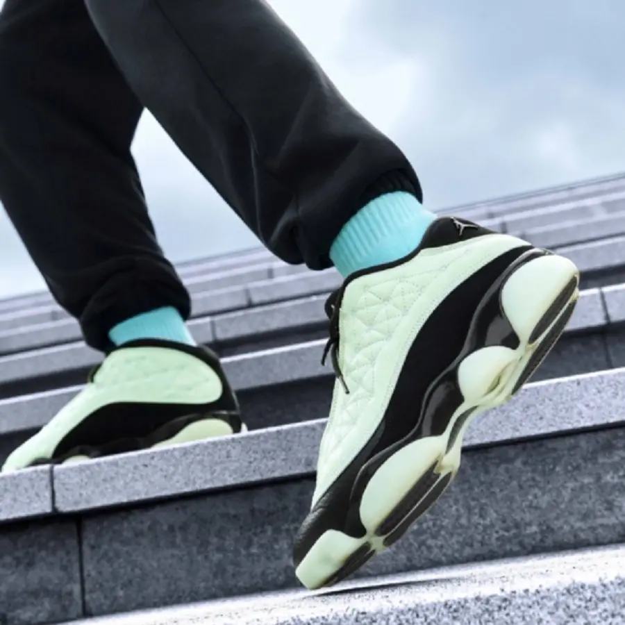 Alternative view of Giày Nike Air Jordan 13 Retro Low ‘Singles Day’ DM0803-300