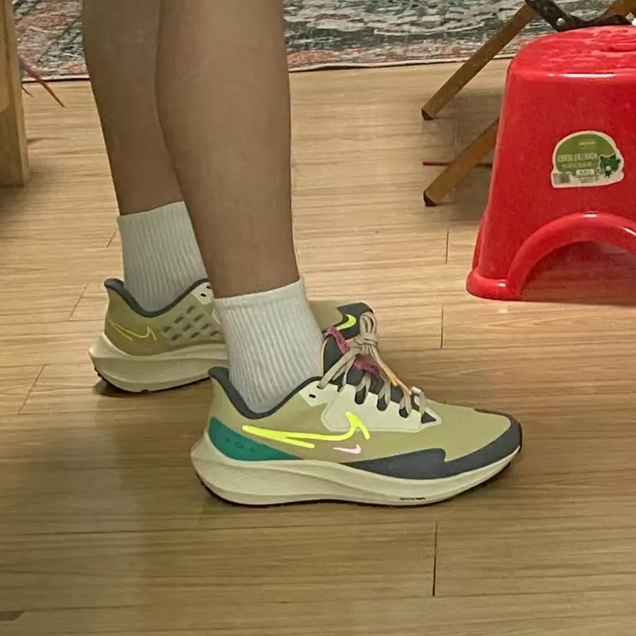 Giày Nike Air Zoom Pegasus 39 Shield 'Team Gold Volt' FD9913-771 - Ảnh 3