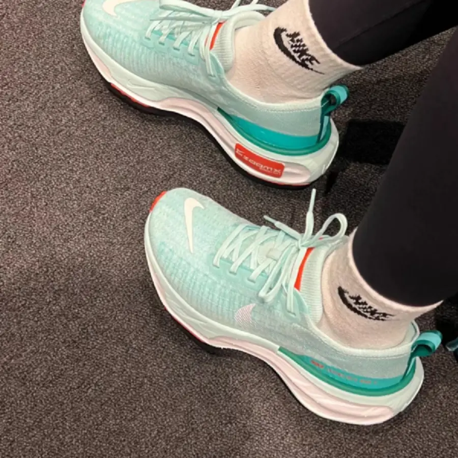 Alternative view of Giày Nike ZoomX Invincible Run Flyknit 3 ‘Jade Ice’ DR2660-300