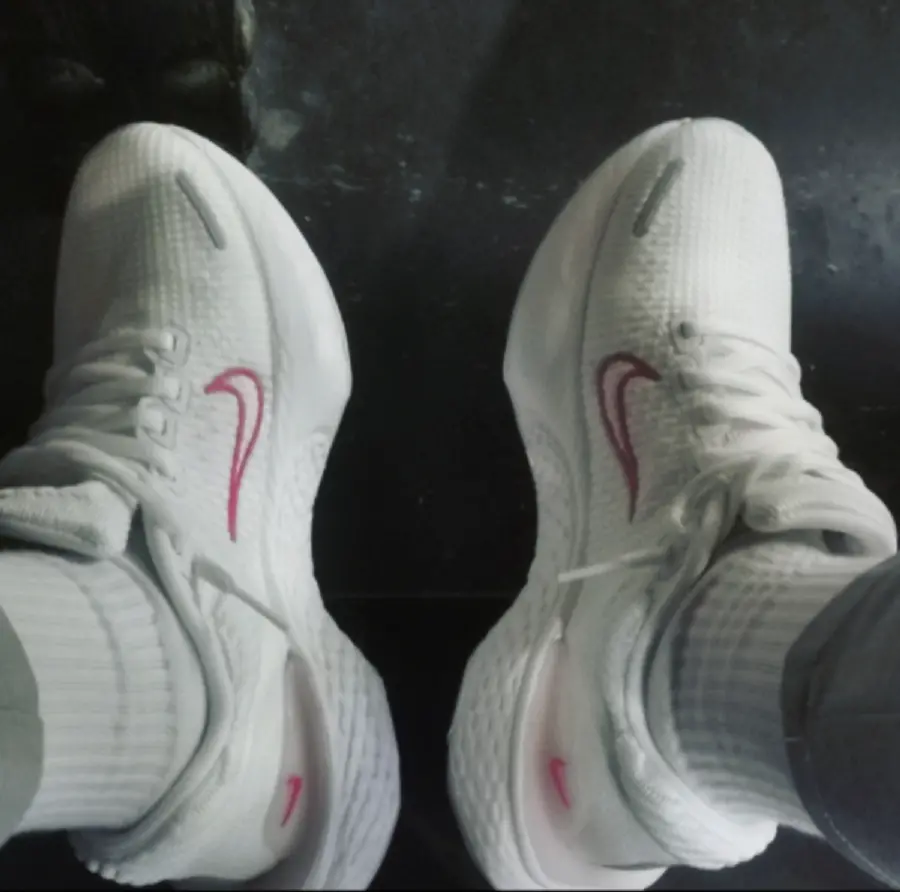 Alternative view of Giày Nike ZoomX Invincible Run Flyknit 2 ‘White Pink’ DC9993-100