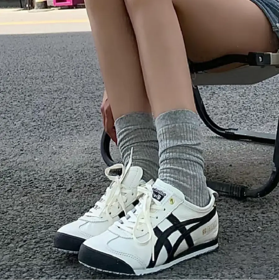 Alternative view of Giày Onitsuka Tiger Mexico 66 ‘Cream Black’ 1183B493-100