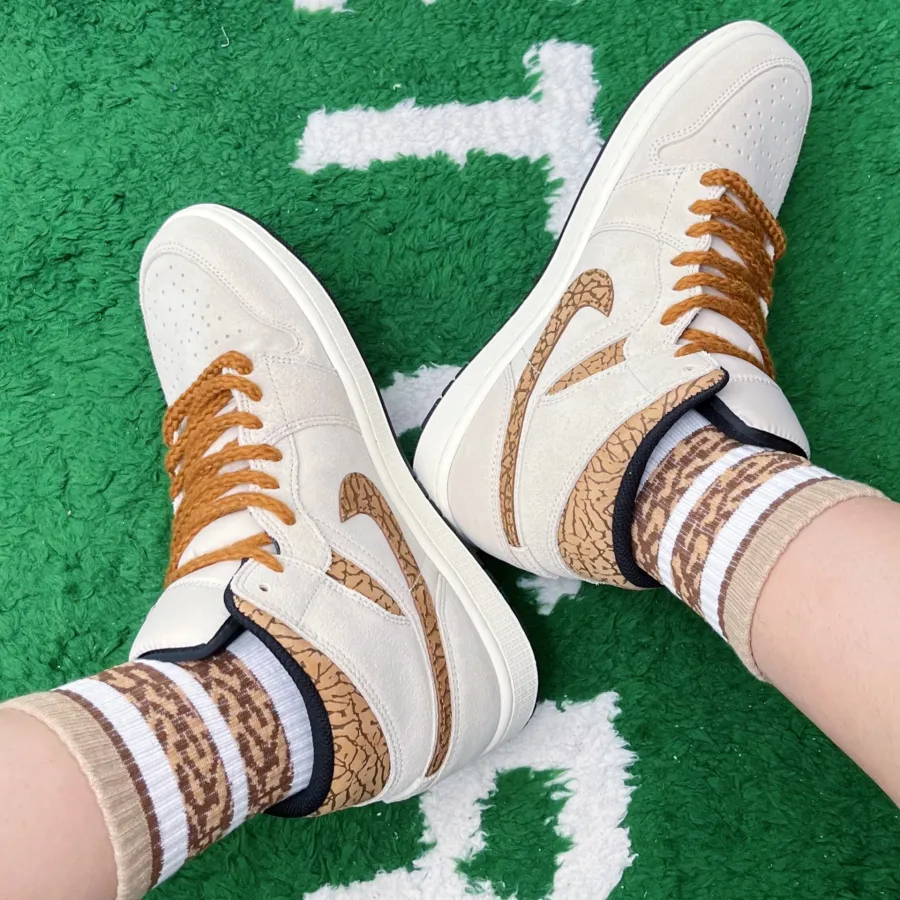 Giày Nike Air Jordan 1 Mid SE ‘Brown Elephant’ DZ4129-102 - Ảnh 4