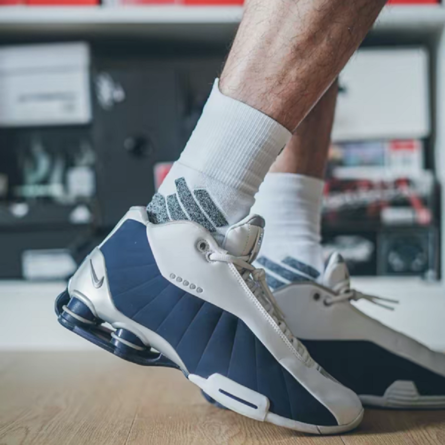 Giày Nike Shox BB4 'White Silver Navy' AT7843-100 - Ảnh 2