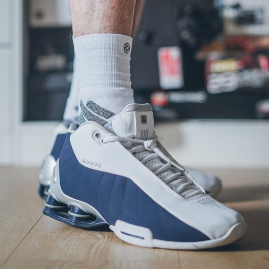 Giày Nike Shox BB4 'White Silver Navy' AT7843-100 - Ảnh 4