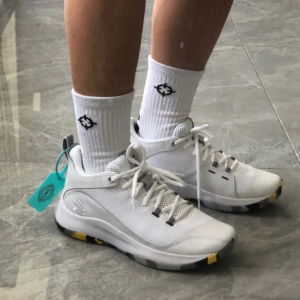 Alternative view of Giày Under Armour 3Z5 'White' 3023087-105