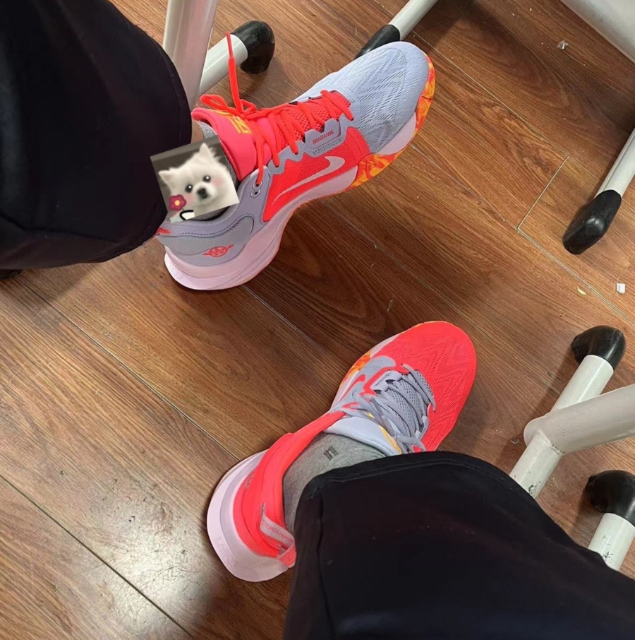 Giày Nike 'Hot Punch Mismatched' DM0826-600 - Ảnh 4