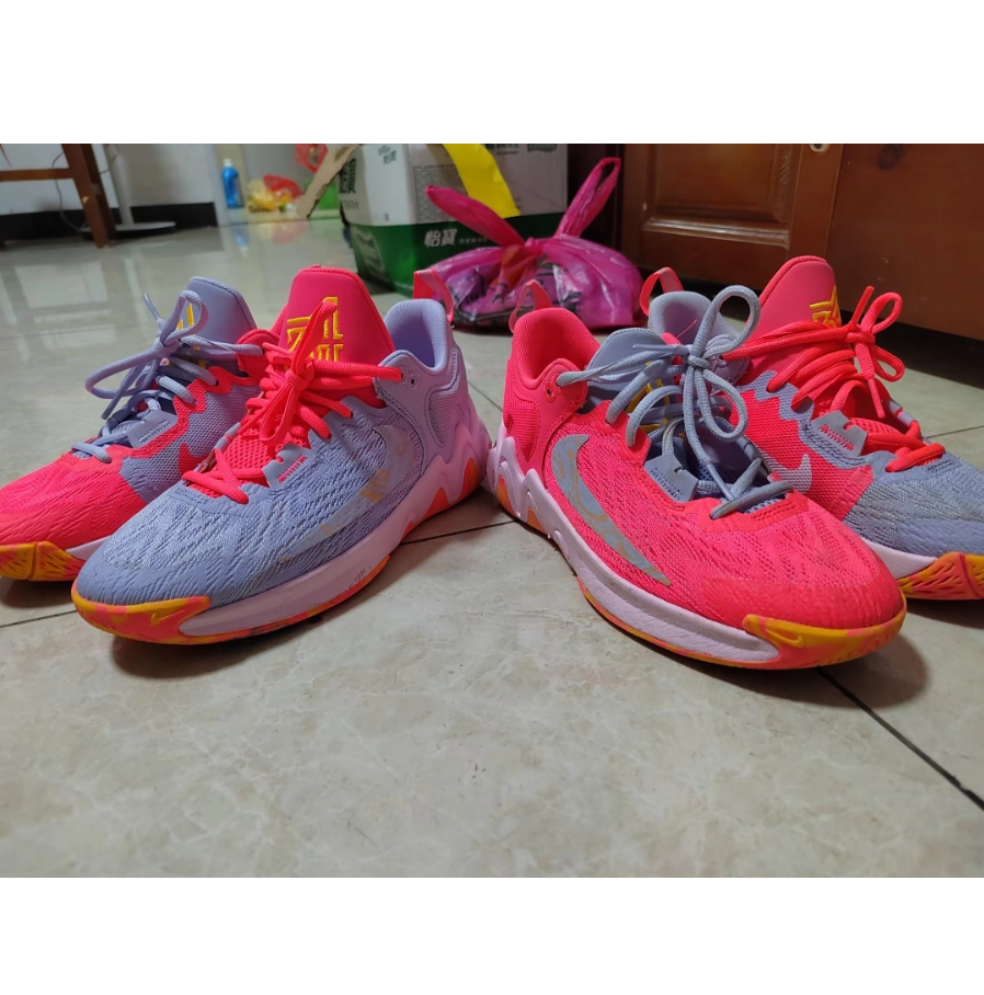 Giày Nike 'Hot Punch Mismatched' DM0826-600 - Ảnh 3