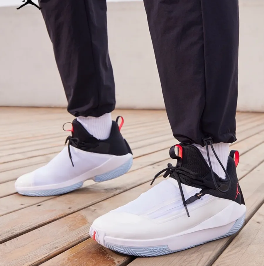 Giày Nike Air Jordan Jumpman Hustle 'White Black' AQ0394-100 - Ảnh 4