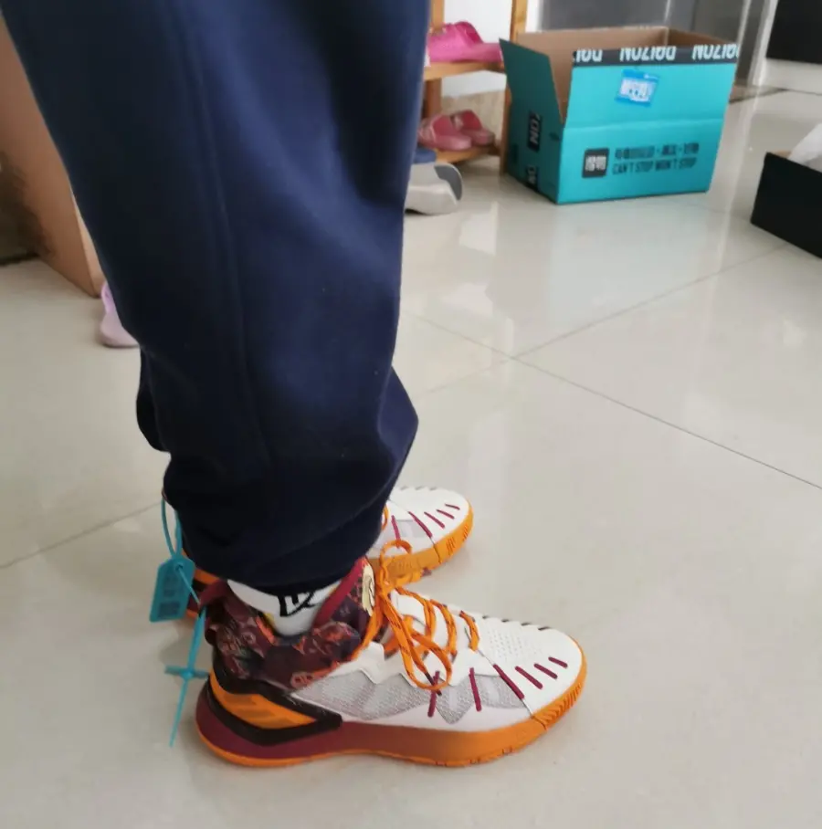 Alternative view of Giày Adidas D Rose Son of Chi 'White Bold Orange' GV8717