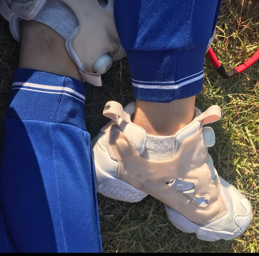 Alternative view of Giày Reebok Wmns Instapump Fury ‘Beige’ FU9682
