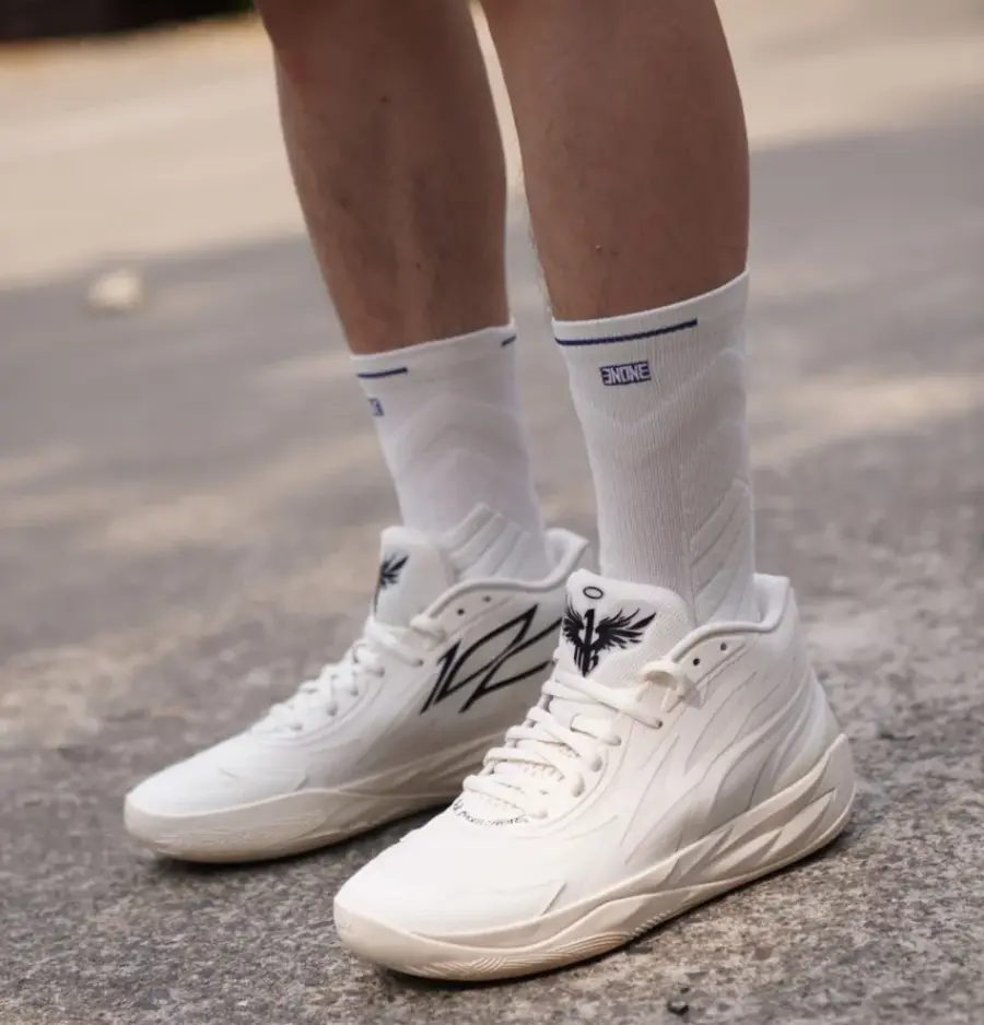 Alternative view of Giày Puma MB.02 'Whispers'378319-01