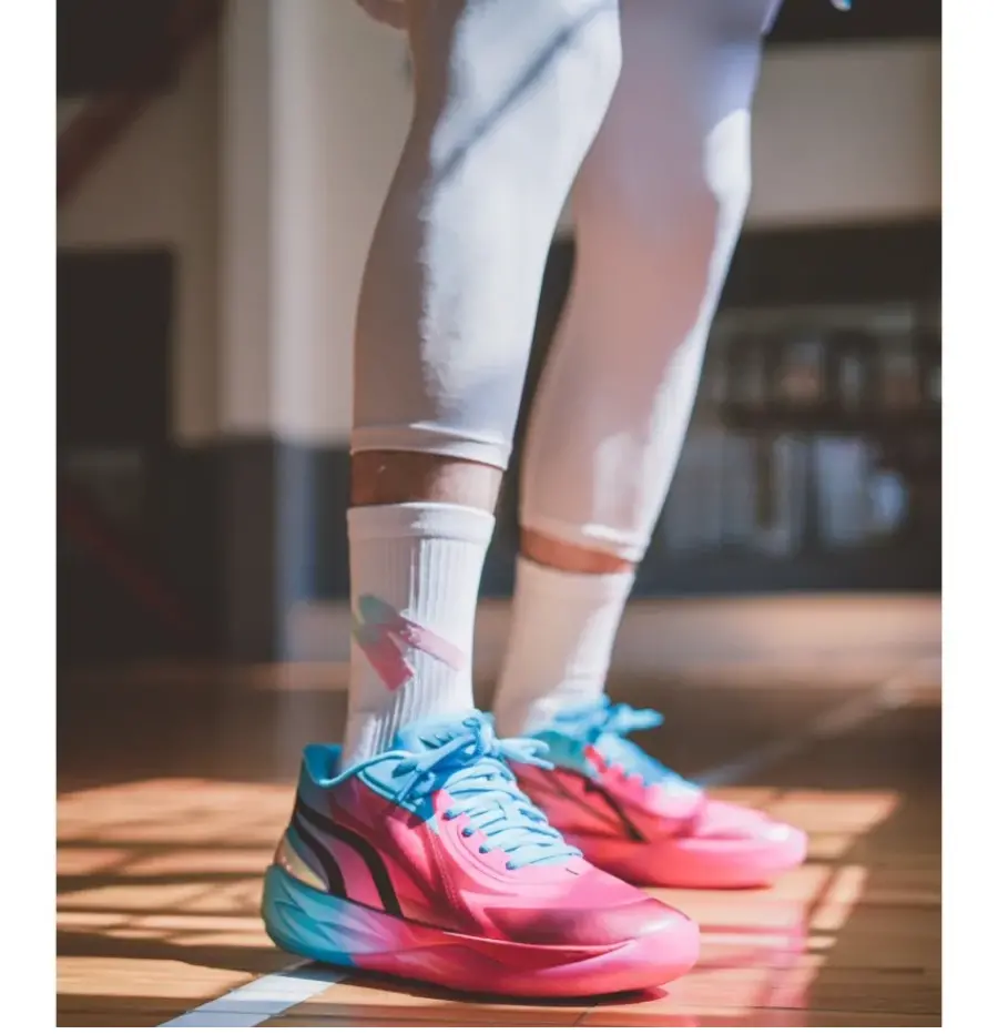 Alternative view of Giày Puma MB.02 'Pink Blue' 378783-01