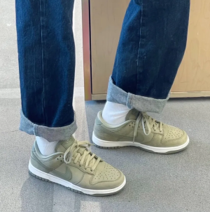 Alternative view of Giày Nike Dunk Low PRM 'Neutral Olive' DV7415-200