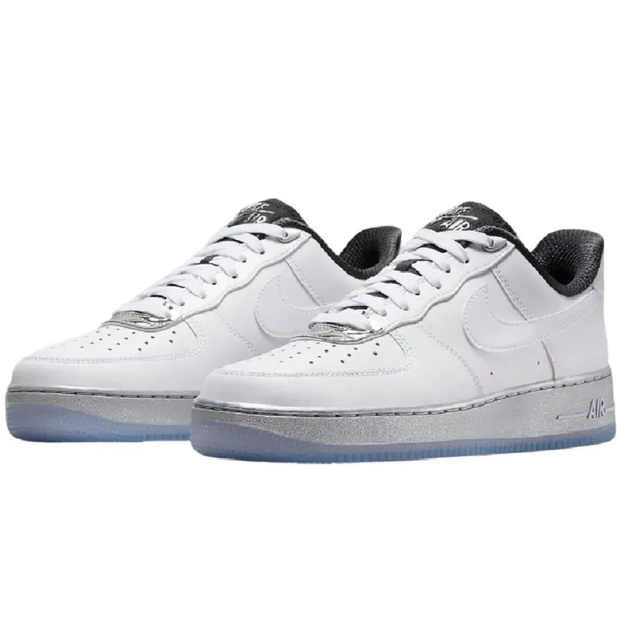 Alternative view of Giày Nike Air Force 1 07 SE 'White Metallic Silver' DX6764-100