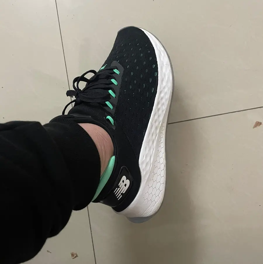 Giày New Balance Fresh Foam LAZR Hypoknit 'Black'MLZHKLB2 - Ảnh 4