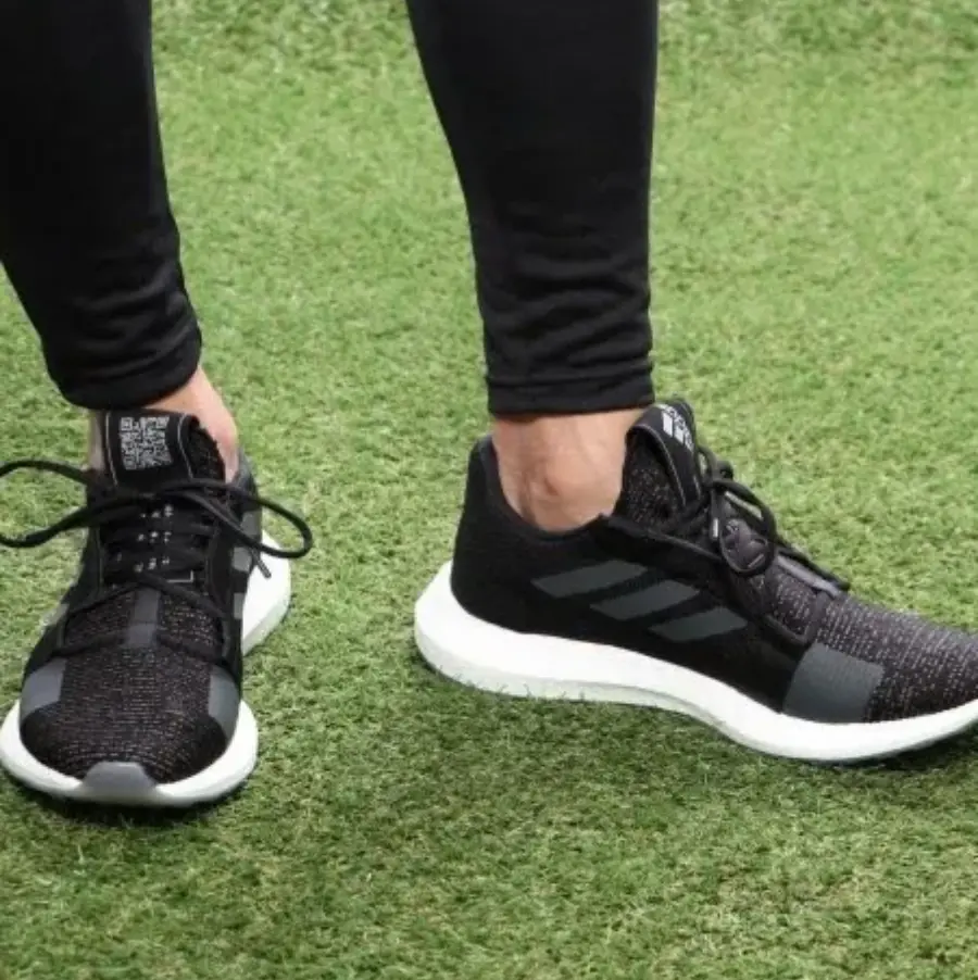 Alternative view of Giày Adidas SenseBoost Go 'Core Black' EG0960
