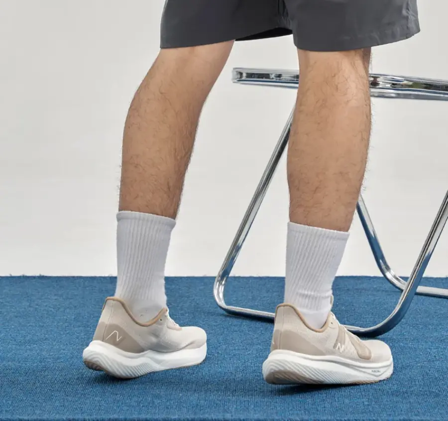 Alternative view of Giày New Balance FuelCell Rebel v3 'Beige' MFCXGG3