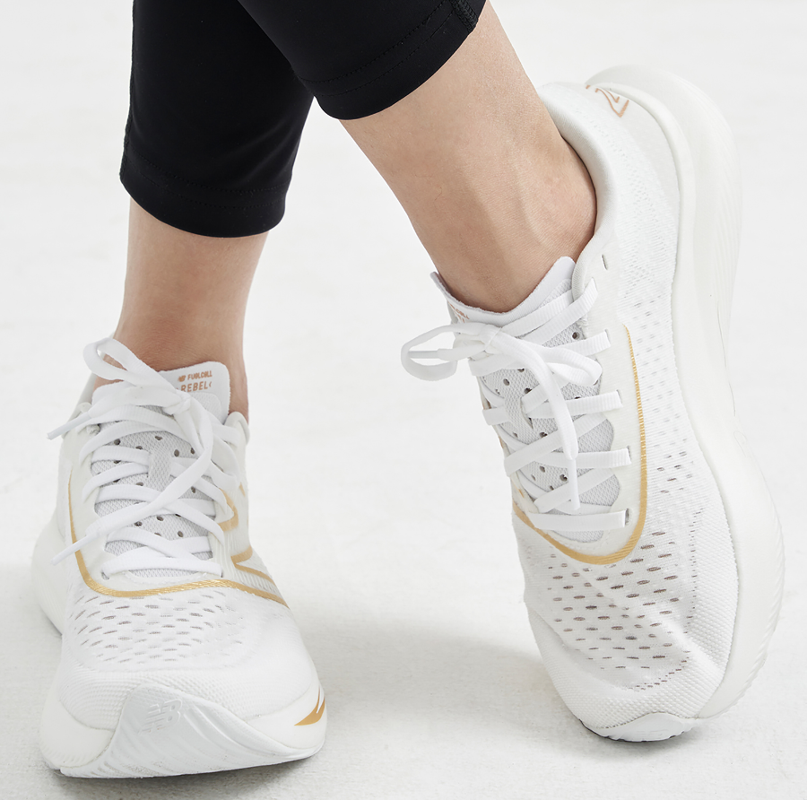 Giày New Balance FuelCell Rebel v3 'White Gold Metallic' WFCXMW3 - Ảnh 3