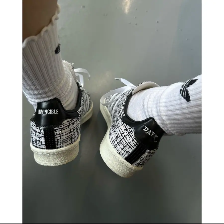 Alternative view of Giày Adidas Invincible X Dayz X Campus  'White' HP2820