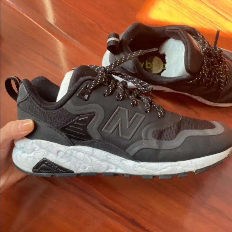 Giày New Balance 580 Re-Engineered 'Black' MRT580TB - Ảnh 3