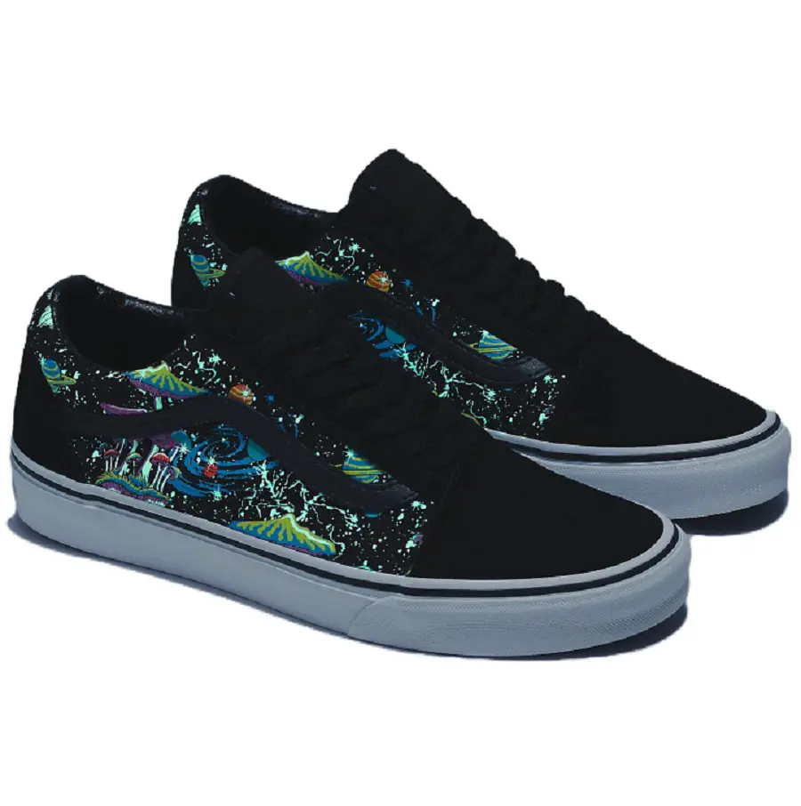 Alternative view of Giày Vans Old Skool 'Glow In The Dark - Psychedelic Space' VN0007NTBP9