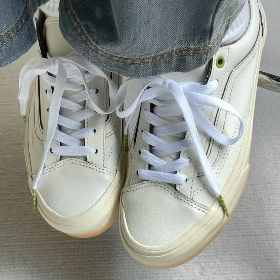 Alternative view of Giày Vans UA Style 36 'White' VN0A3DZ3CKB