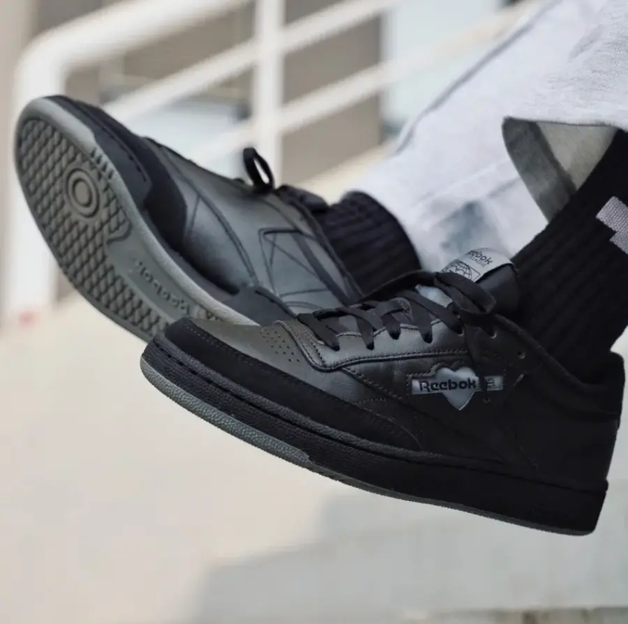 Alternative view of Giày Reebok Club C 85 'Triple Black' GV6984