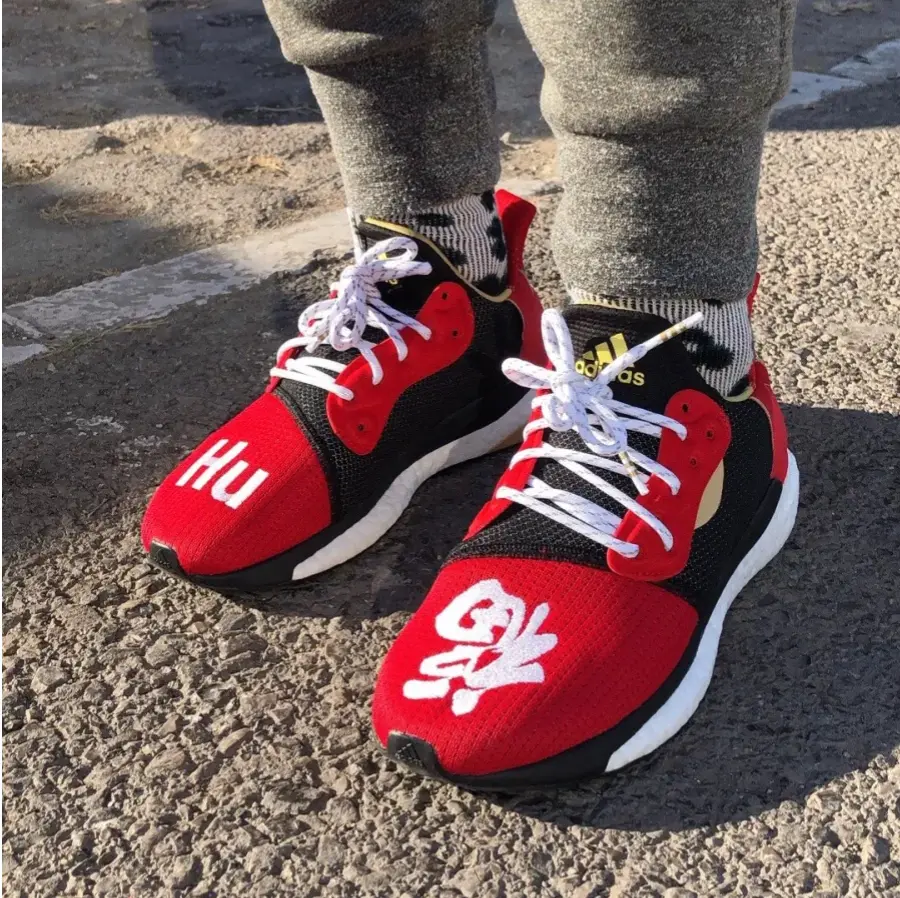Giày Pharell Adidas Solar Hu Chinese New Year 'Red' EE8701 - Ảnh 5