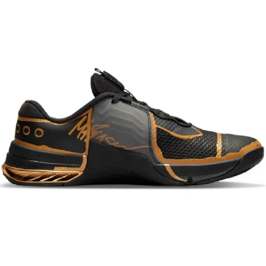 Alternative view of Giày Nike Metcon 7 Mat Fraser PE 'Metallic Gold Black' DA8103-007