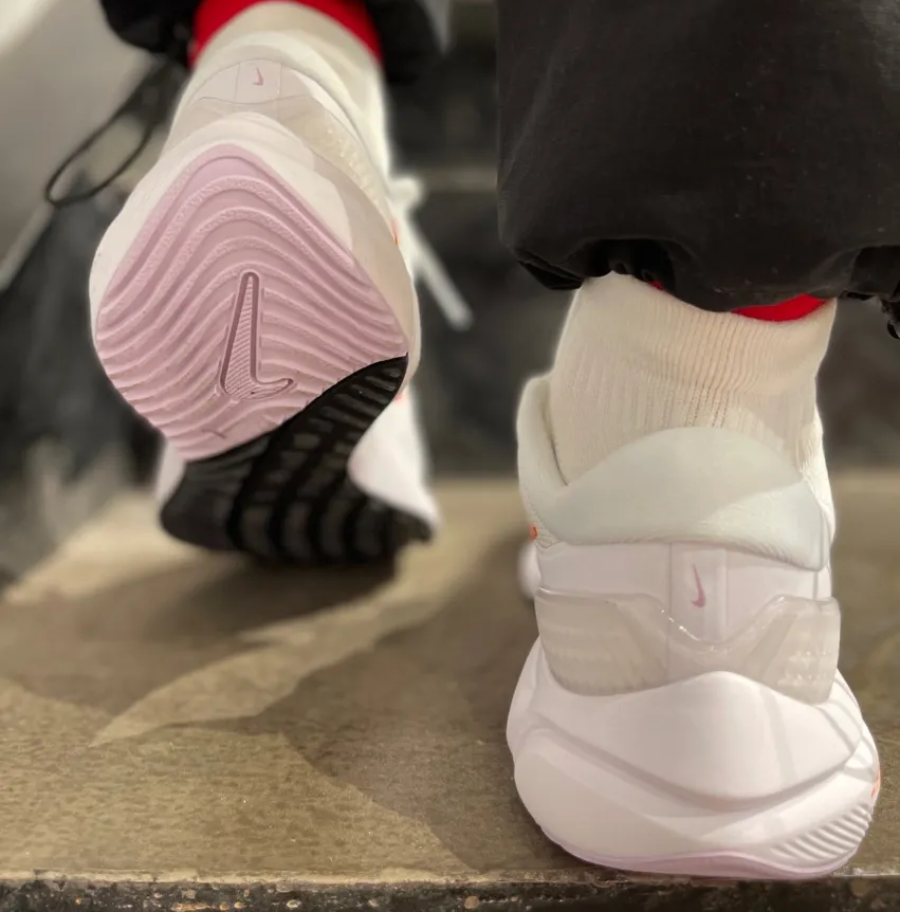 Giày Nike Air Zoom Vomero 16 'Summit White Doll White' DA7698-102 - Ảnh 4
