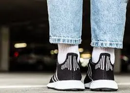 Giày Adidas Swift Run 'Core Black' CQ2597 - Ảnh 4