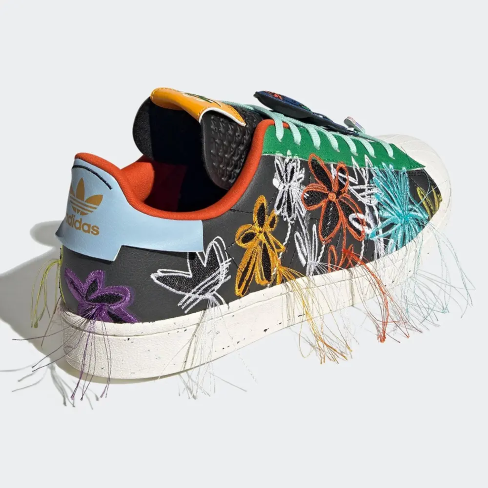 Alternative view of Giày Adidas Sean Wotherspoon x Superstar 'Super Earth Black' GX3823