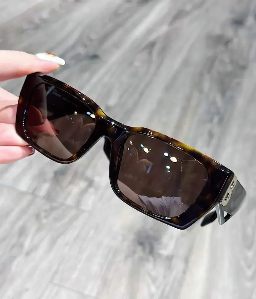 Kính Burberry Rectangular Sunglasses 'Dark Brown' BE4336-392073 - Ảnh 4