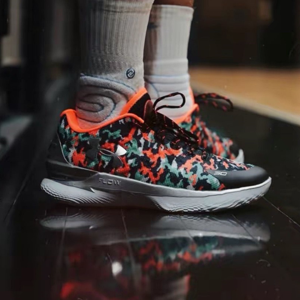 Alternative view of Giày Under Armour Curry 1 Low Flotro 'Curry Camp' 3025632-001