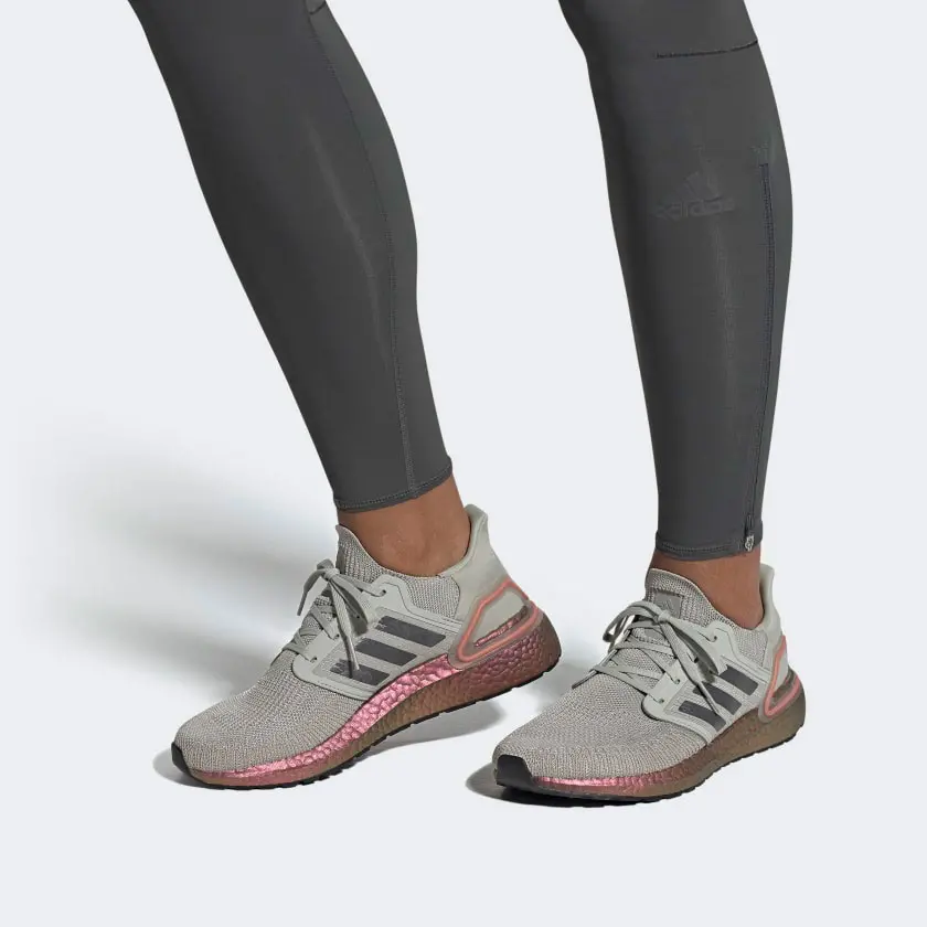 Alternative view of Giày Adidas Ultraboost 20 'Metal Grey Signal Coral' FV4389