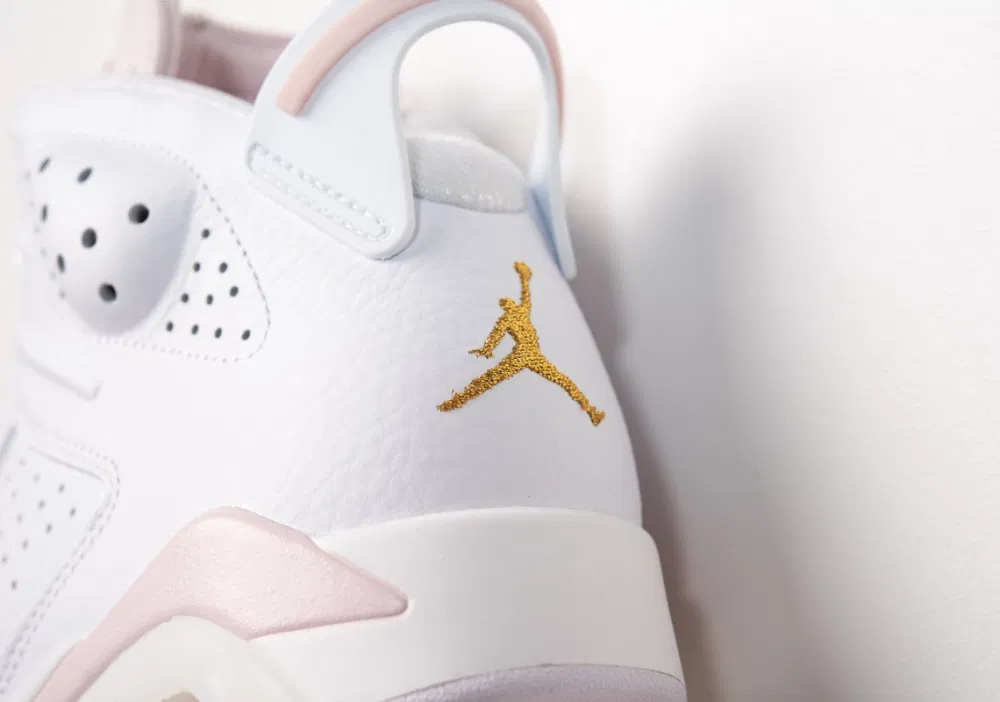 Giày Nike Air Jordan 6 Retro 'Gold Hoops' DH9696-100 - Ảnh 4