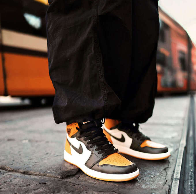 Giày Nike Air Jordan 1 Retro High OG 'Taxi' 555088-711 - Ảnh 2