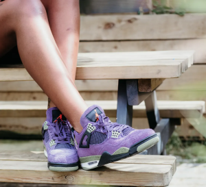 Alternative view of Giày Nike Air Jordan 4 Retro 'Canyon Purple' AQ9129-500
