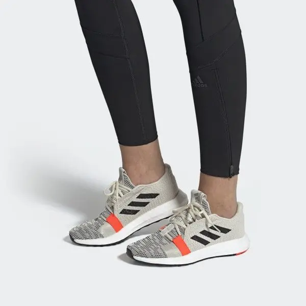 Alternative view of Giày Adidas Wmns SenseBoost Go 'Raw White' G26944