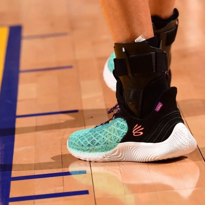 Alternative view of Giày Under Armour Curry Flow 9 'Black History Month' 3025729-305