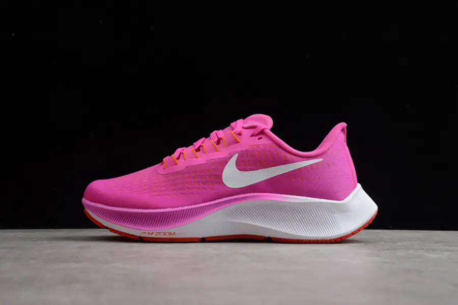 Alternative view of Giày Nike Air Zoom Pegasus 37 Womens BQ9647-600