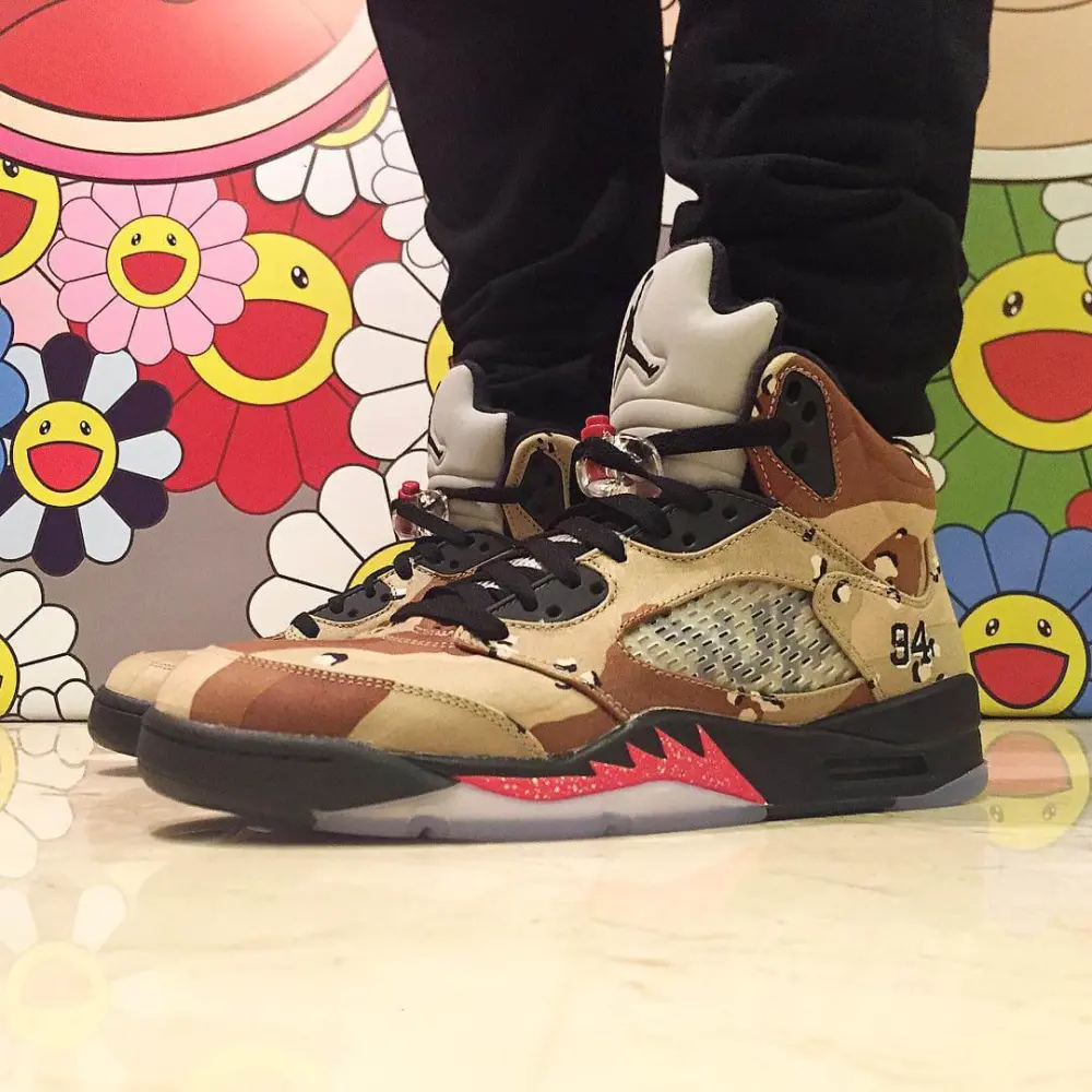 Giày Nike Supreme x Air Jordan 5 Retro 'Desert Camo' 824371-201 - Ảnh 4