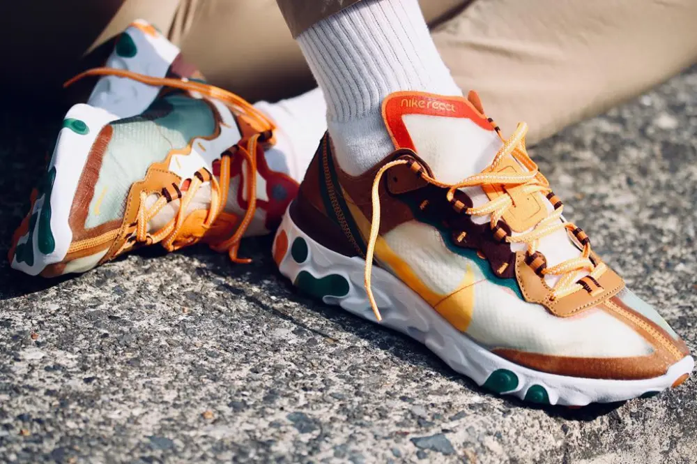 Alternative view of Giày Nike React Element 87 'Ivory Orange' CJ6897-113