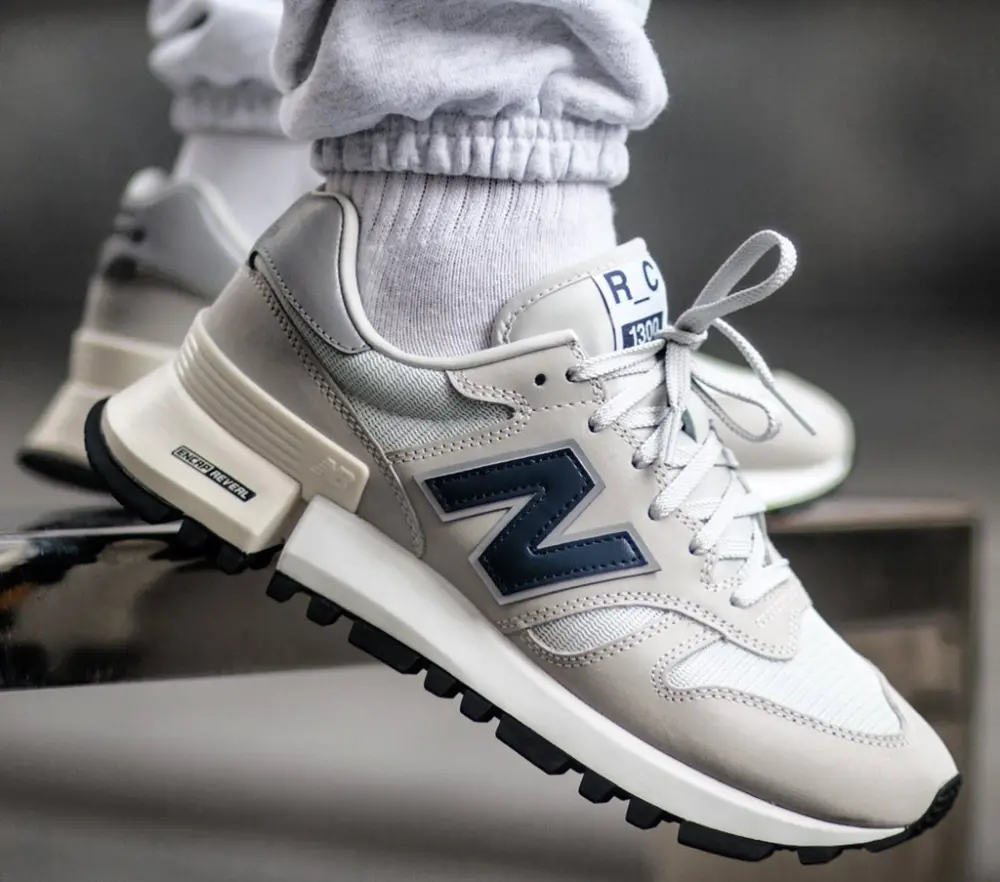 Alternative view of Giày New Balance 1300 'Summer Fog' MS1300TH