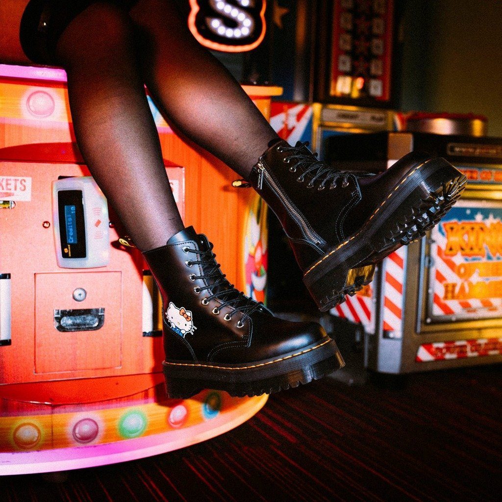 Giày Dr. Martens x Hello Kitty Jadon 25913001 - Ảnh 3