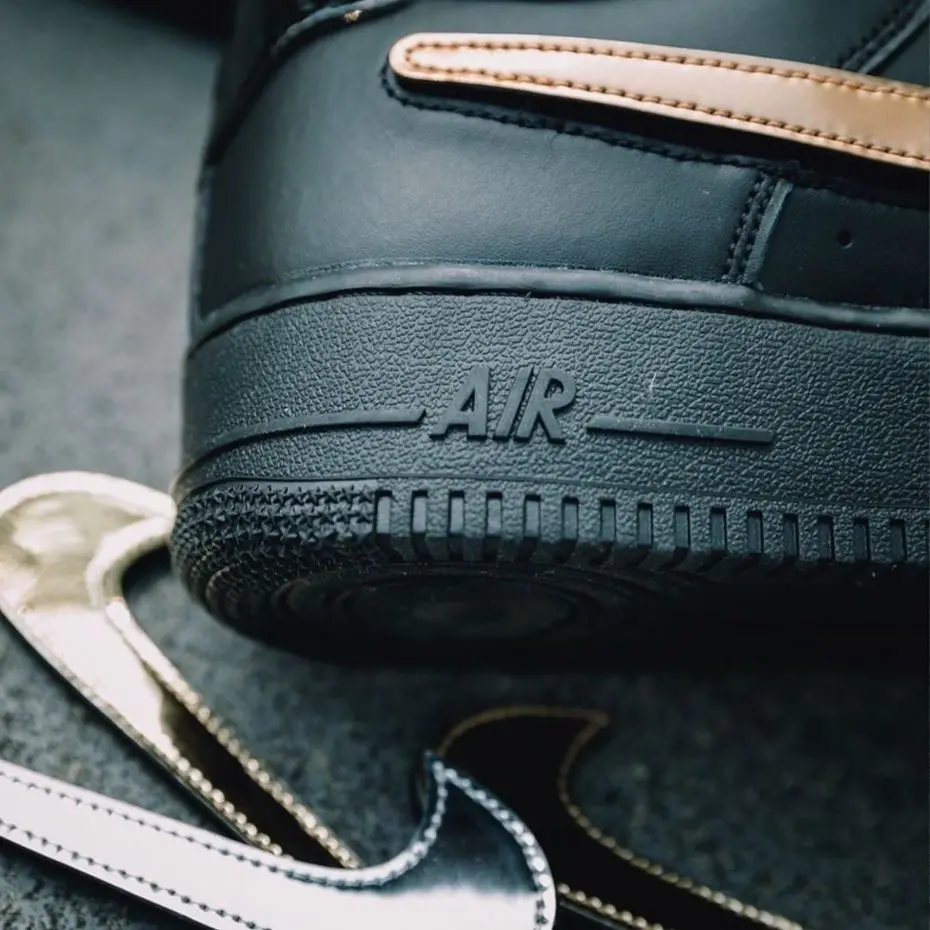 Giày Nike Air Force 1 Black Metallic Gold Removable Swoosh Pack - Ảnh 5